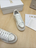 D-Sneakers