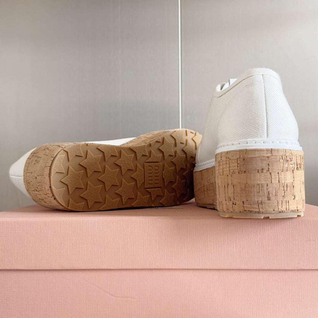 M-Sneakers