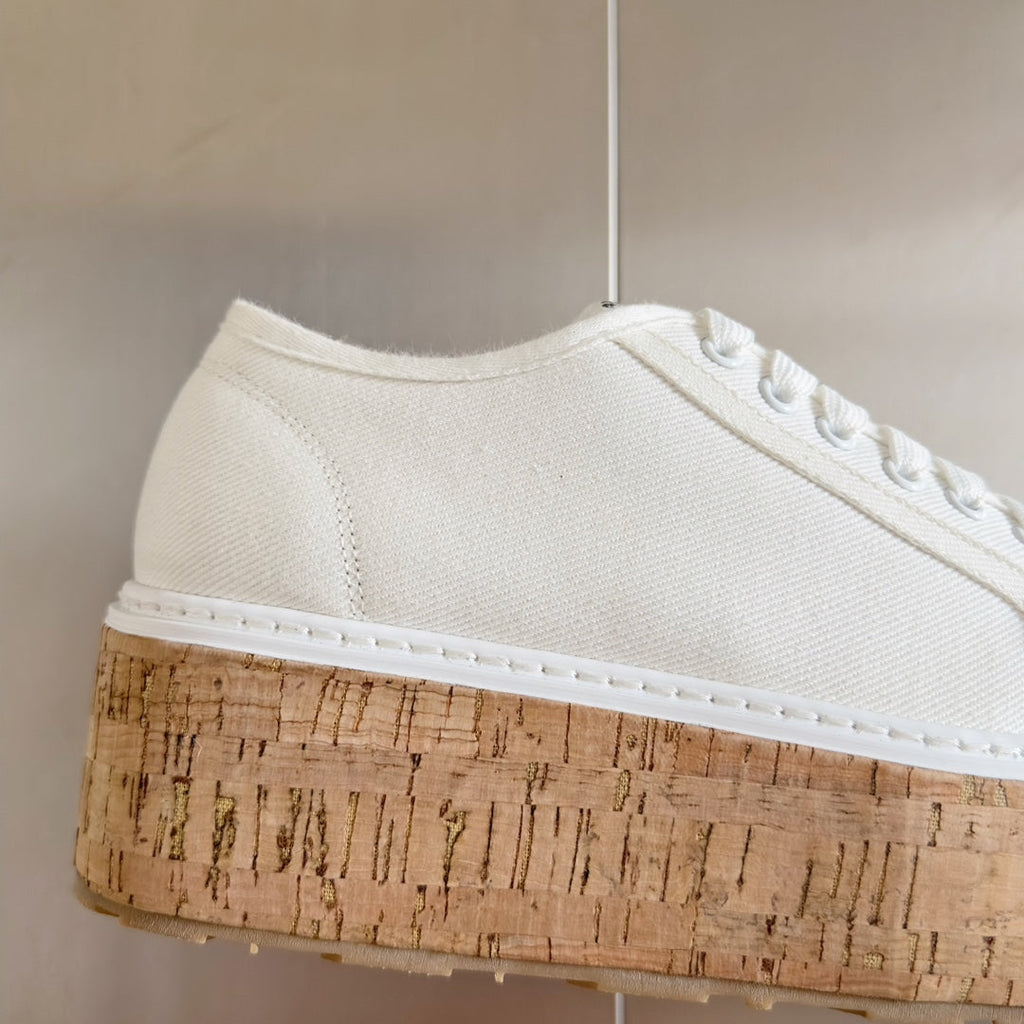 M-Sneakers
