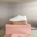 M-Sneakers