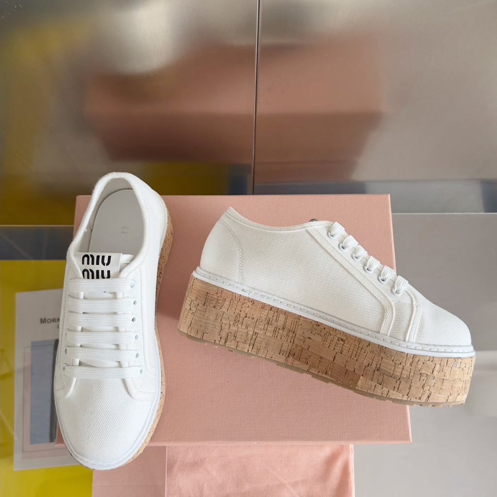 M-Sneakers