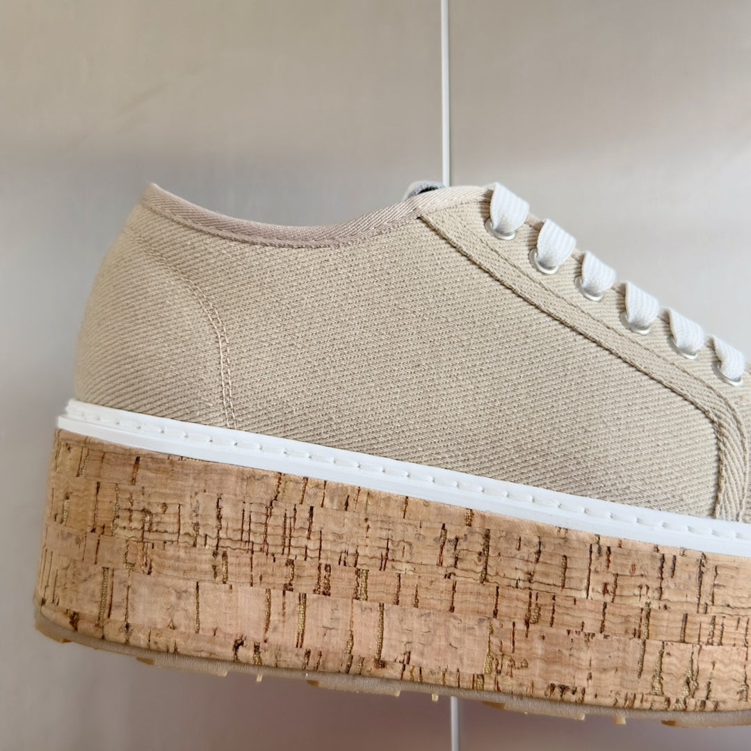 M-Sneakers