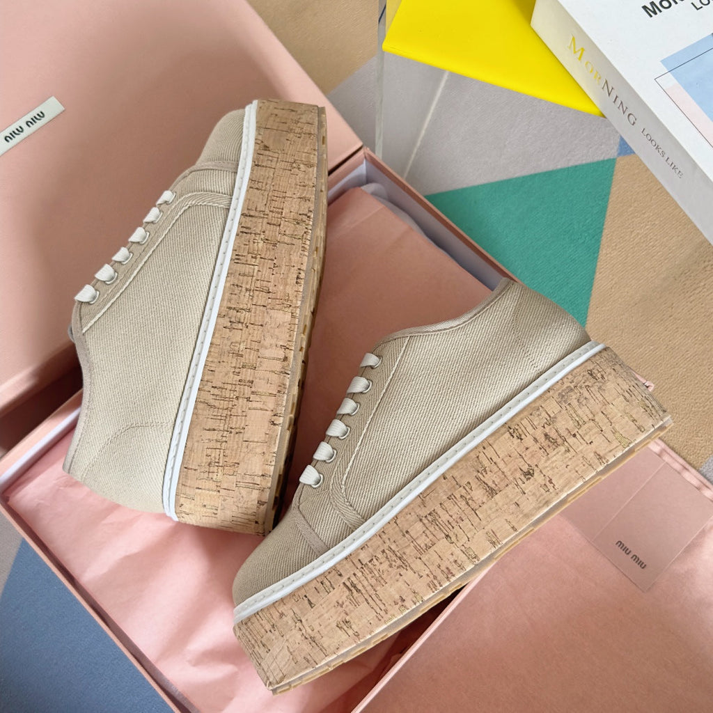 M-Sneakers
