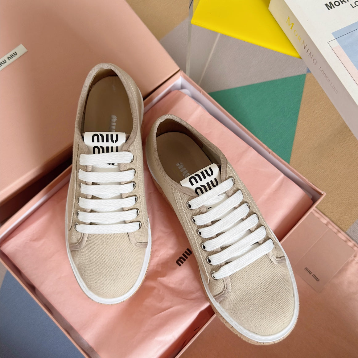 M-Sneakers