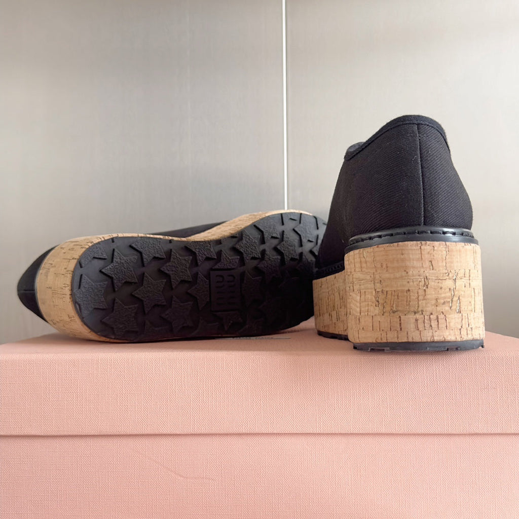 M-Sneakers