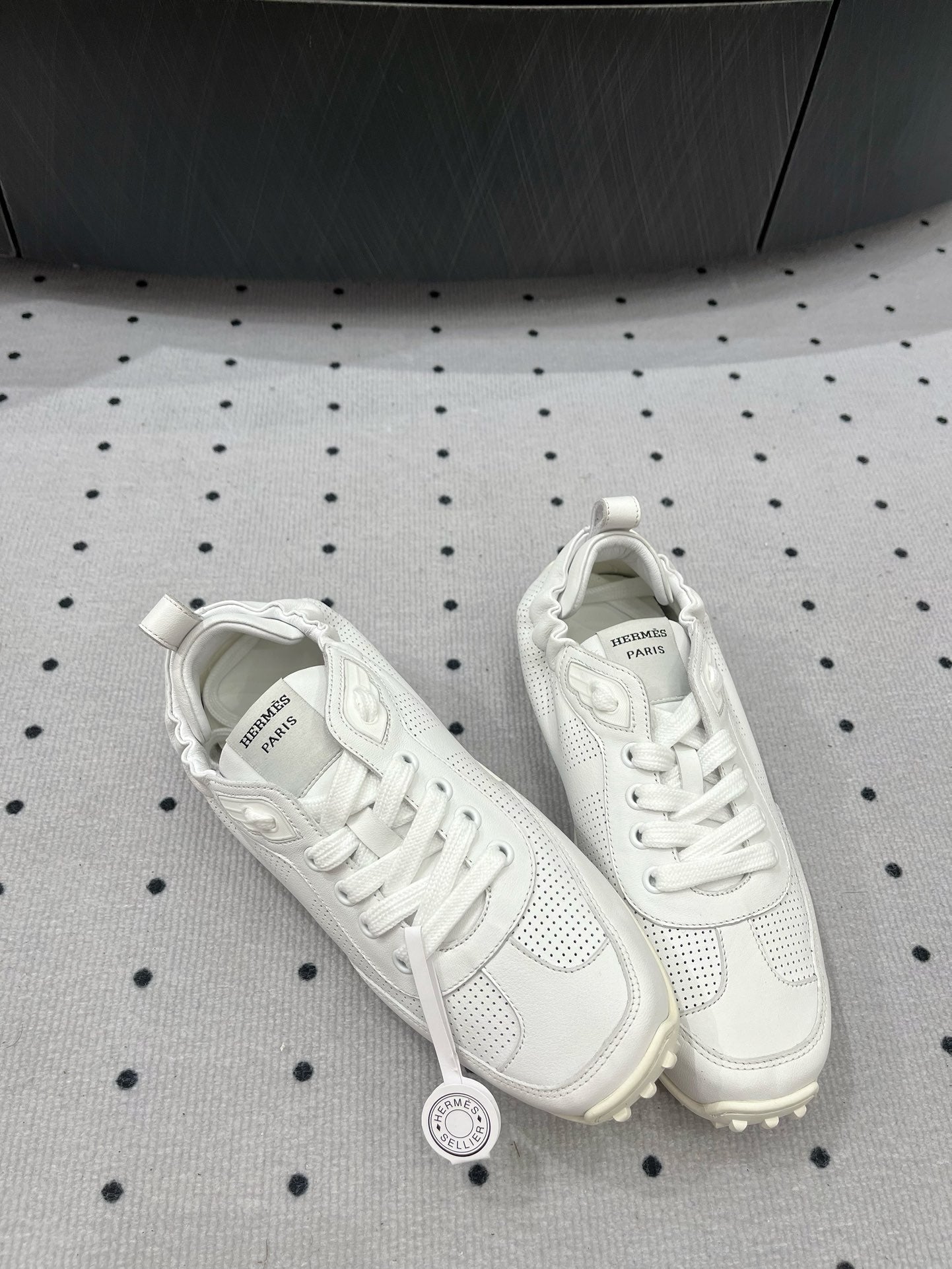 A-Sneakers