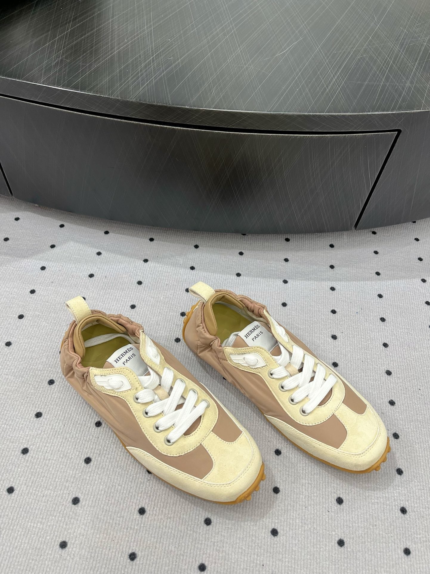 A-Sneakers