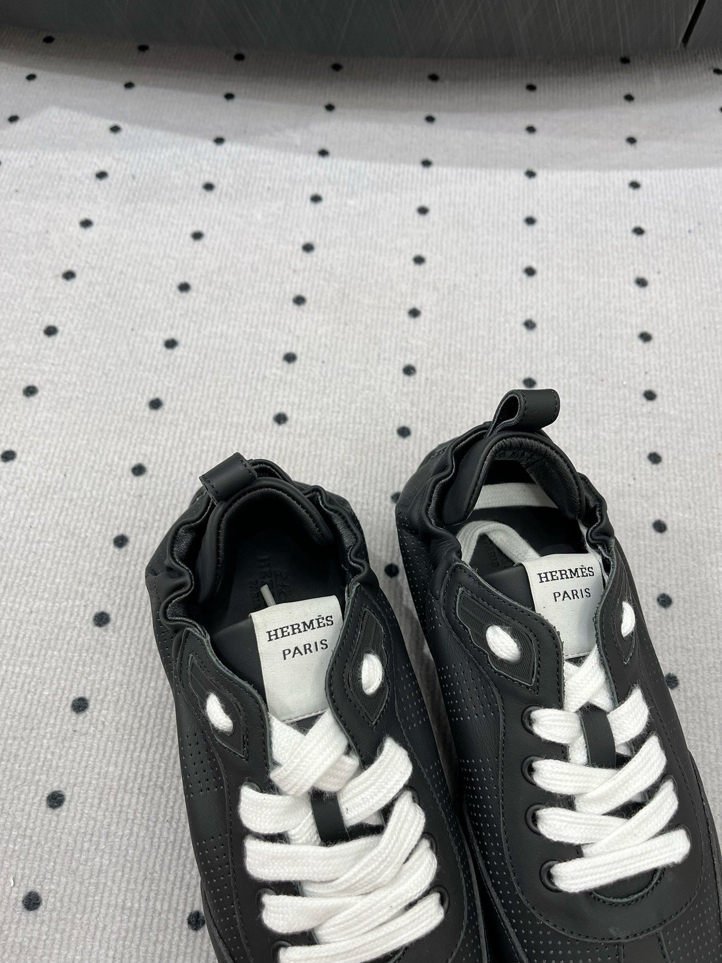 A-Sneakers