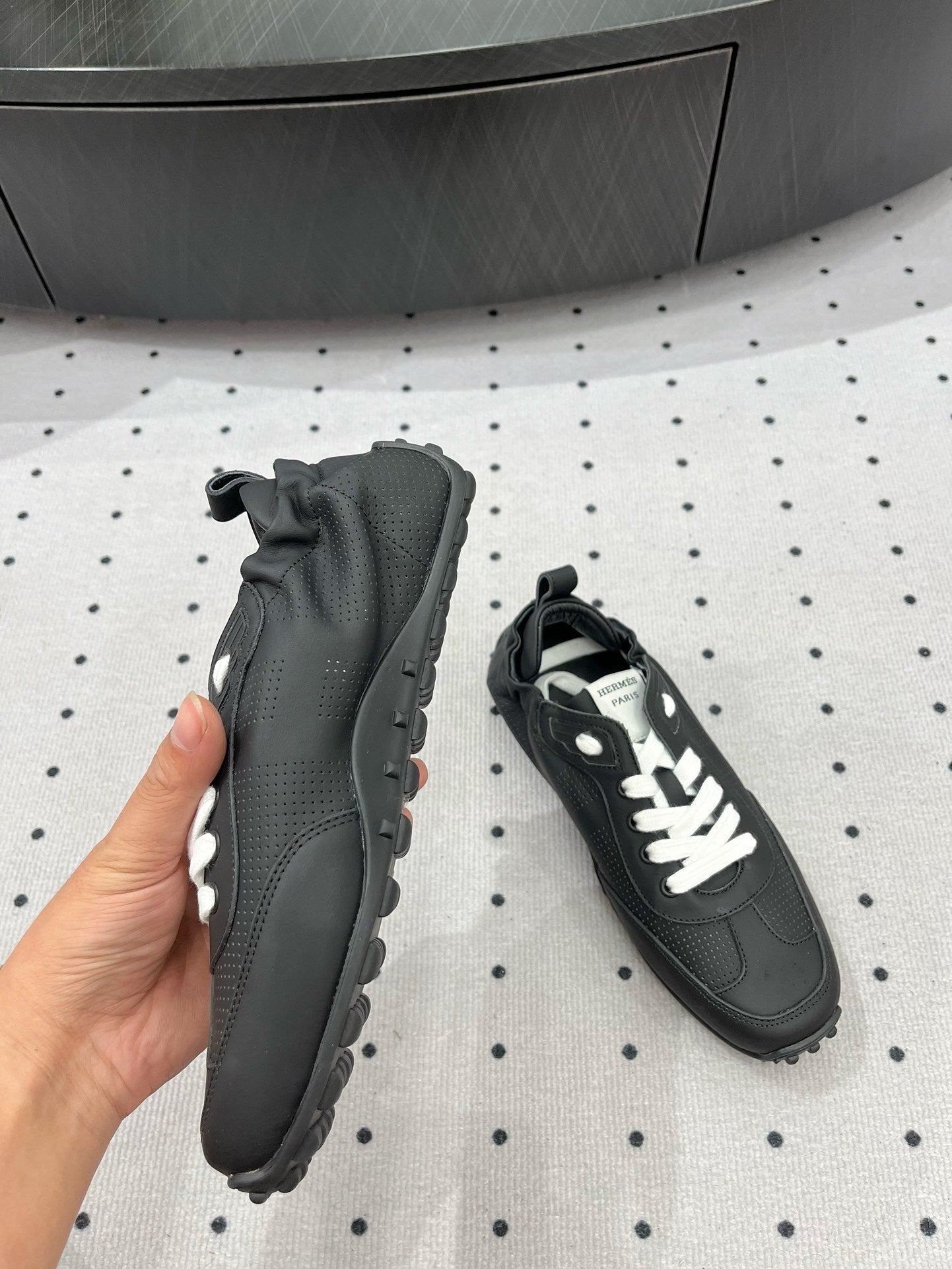 A-Sneakers