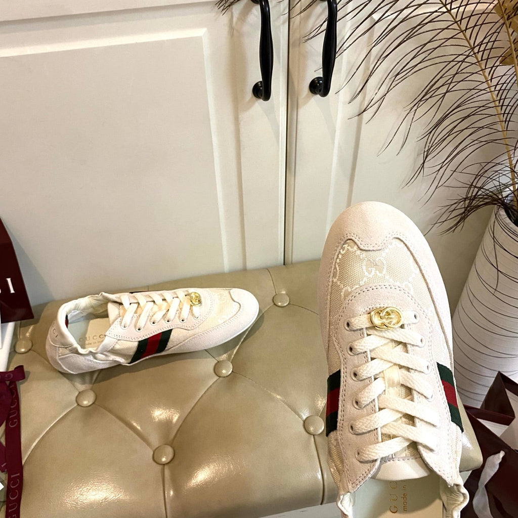 G-Sneakers