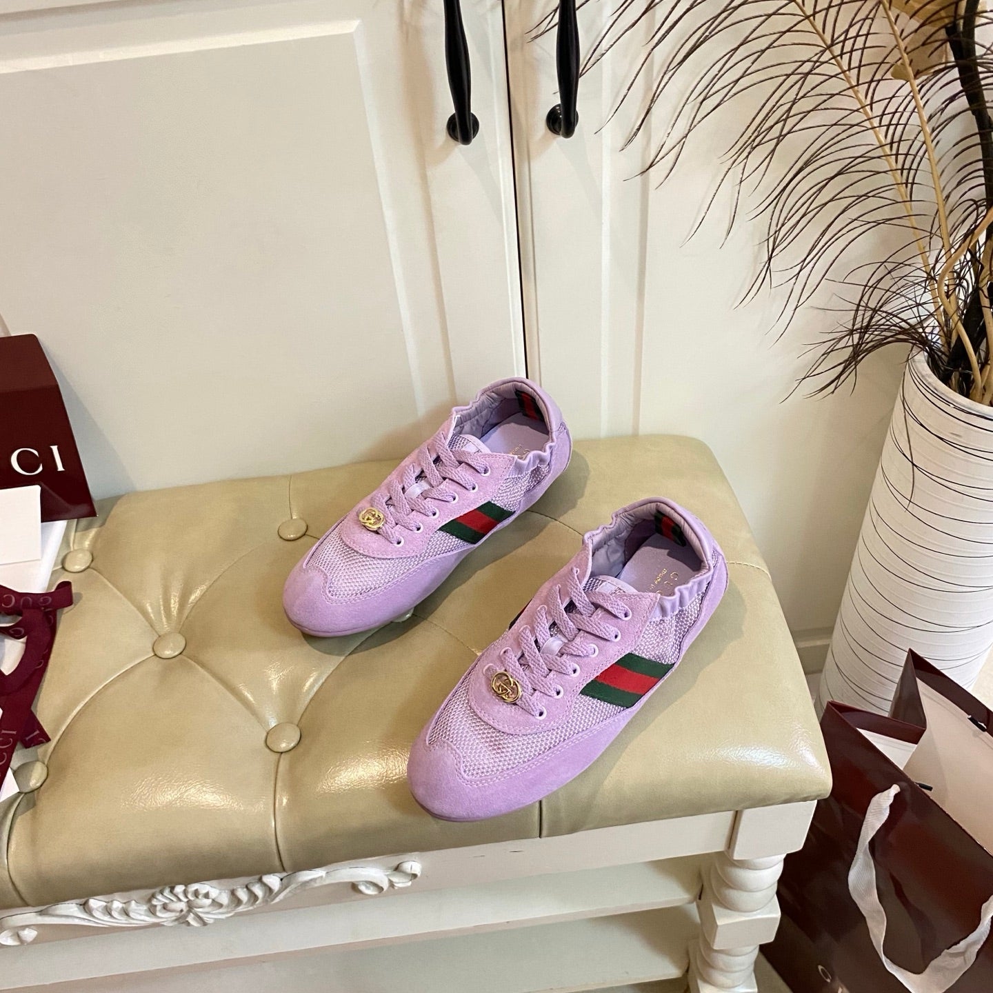 G-Sneakers