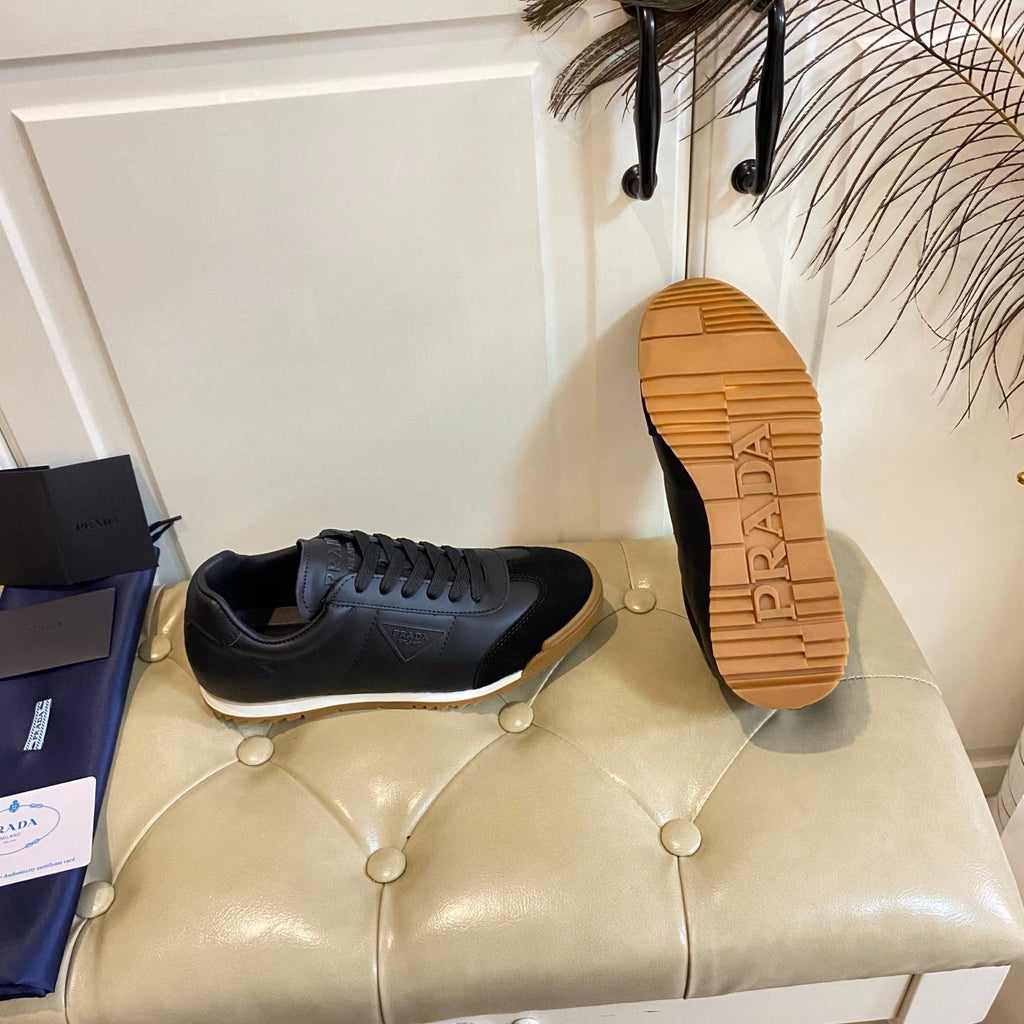 P-Sneakers