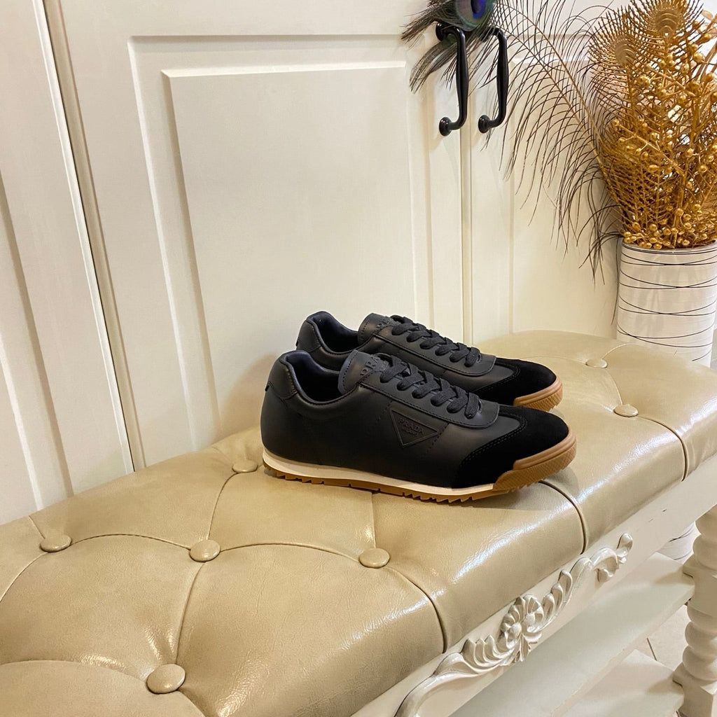 P-Sneakers