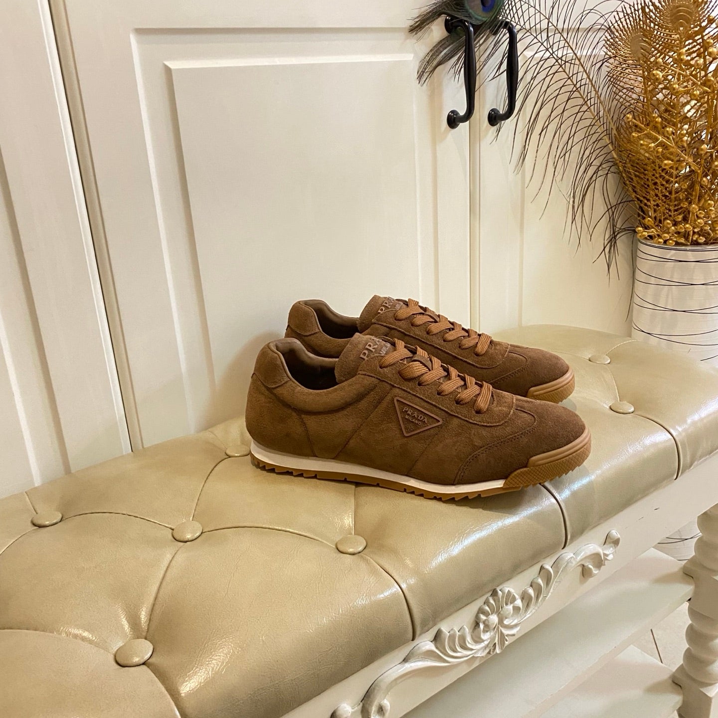 P-Sneakers