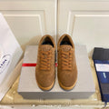 P-Sneakers