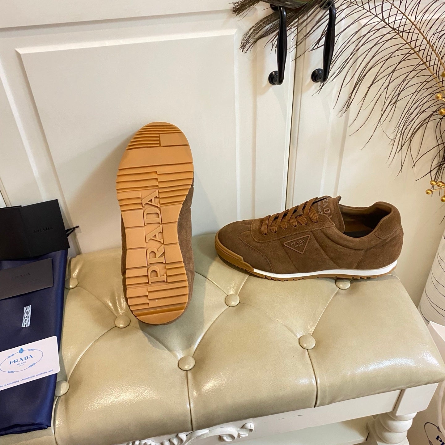 P-Sneakers