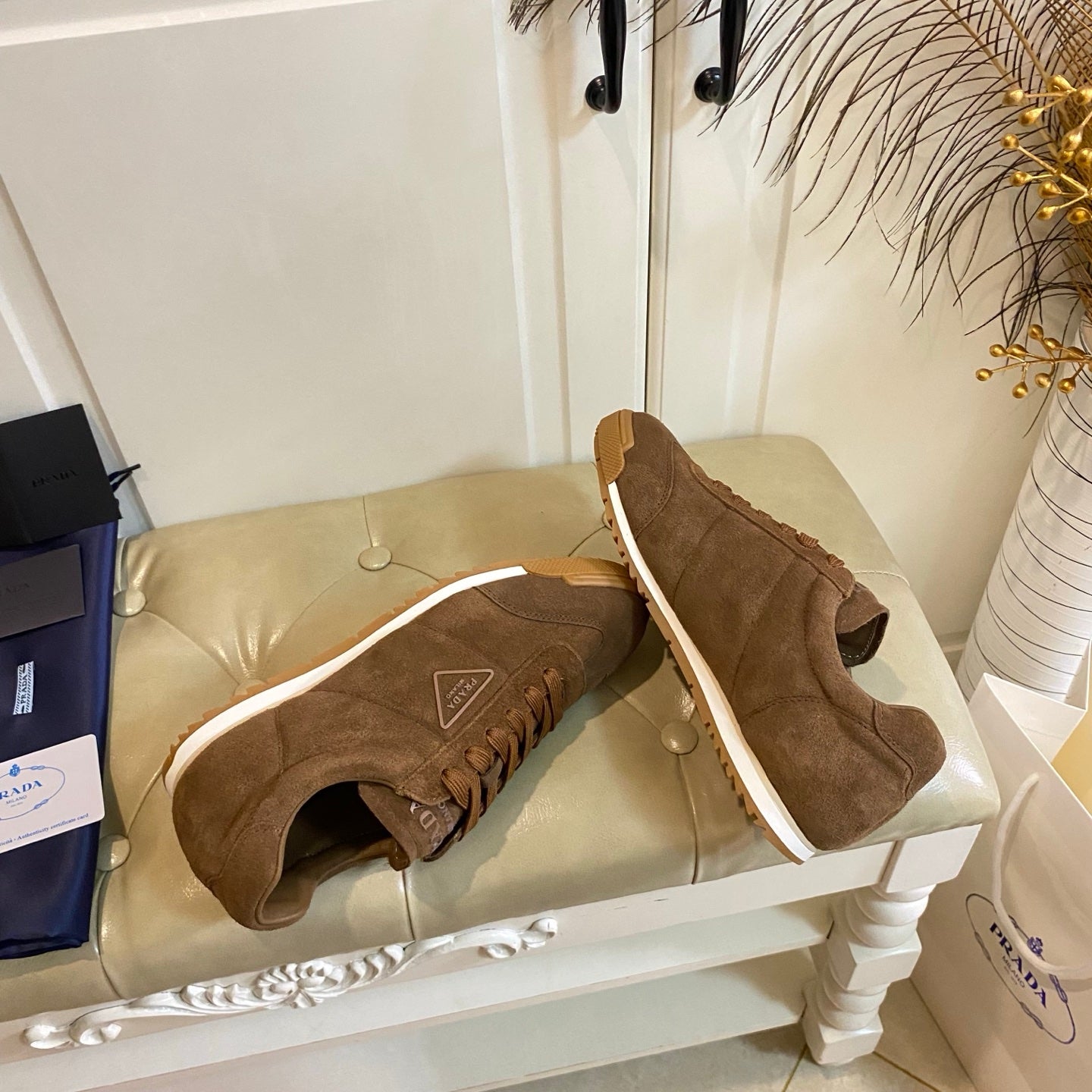 P-Sneakers