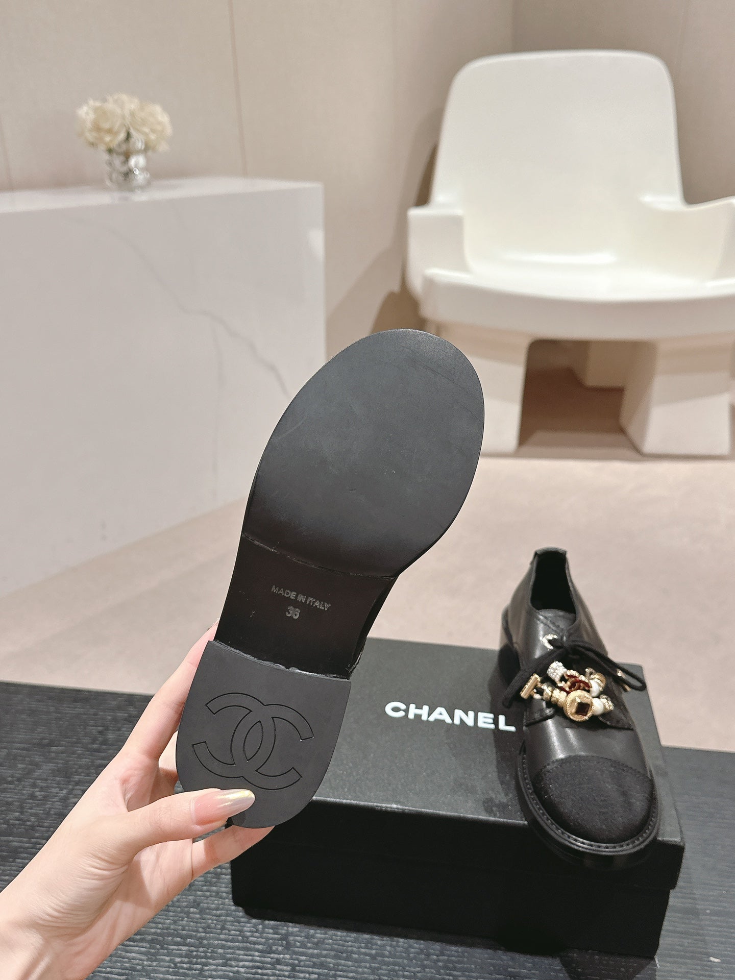 C-Sneakers