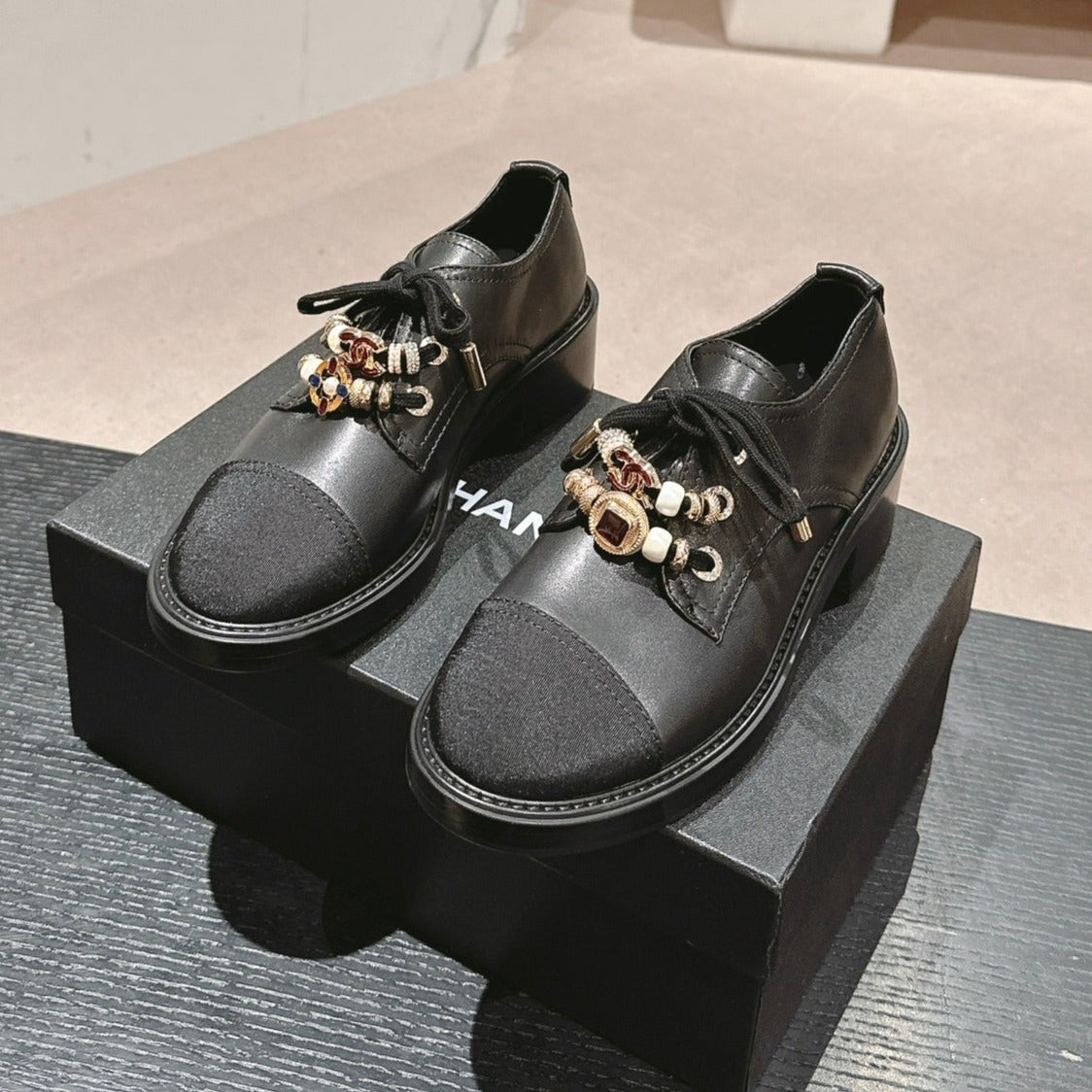 C-Sneakers