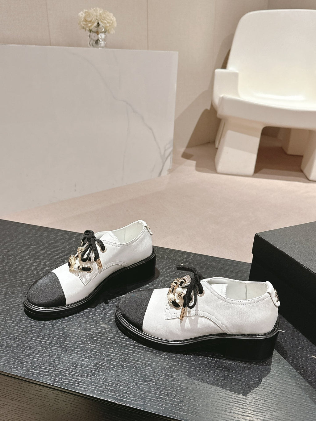 C-Sneakers