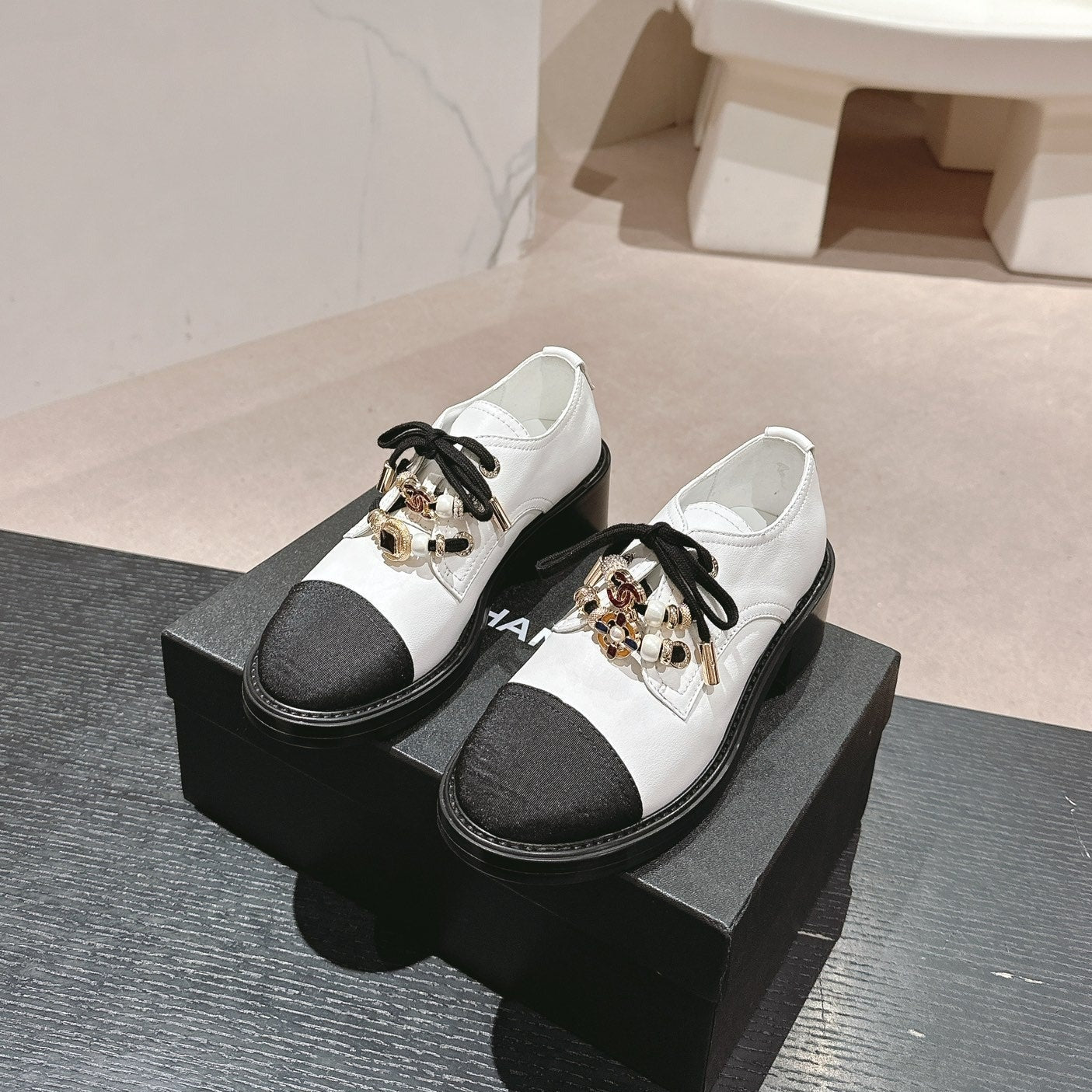 C-Sneakers