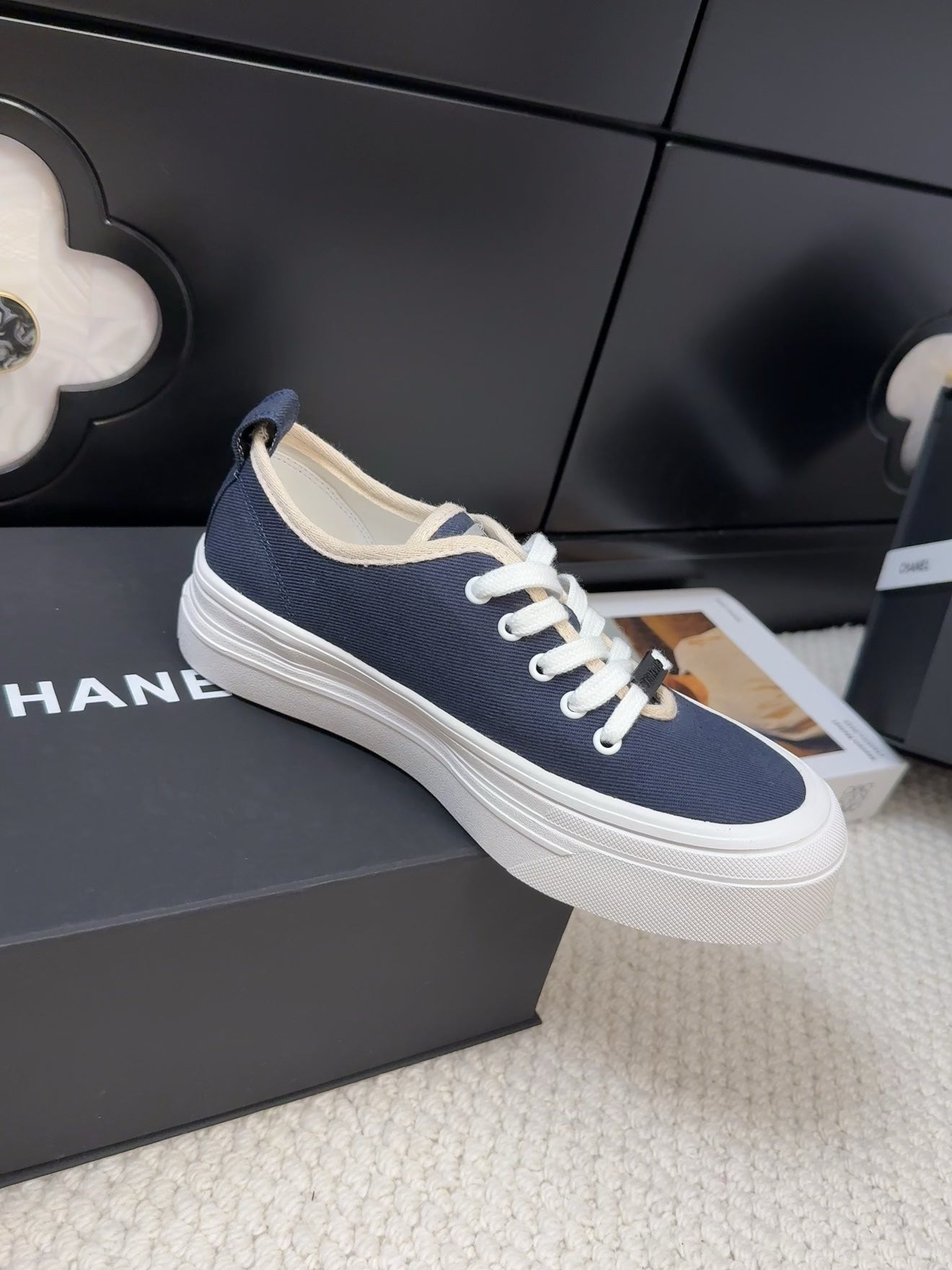 C-Sneakers