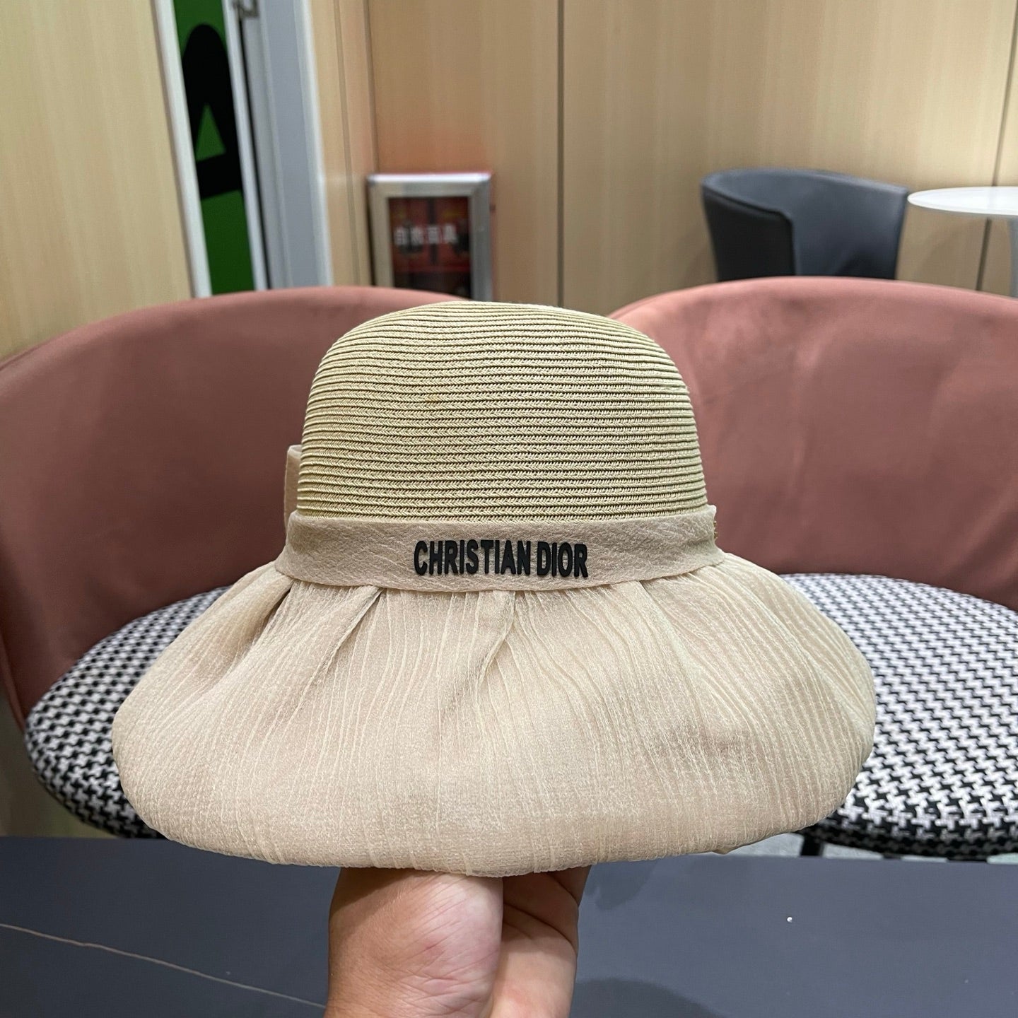 D-Cap