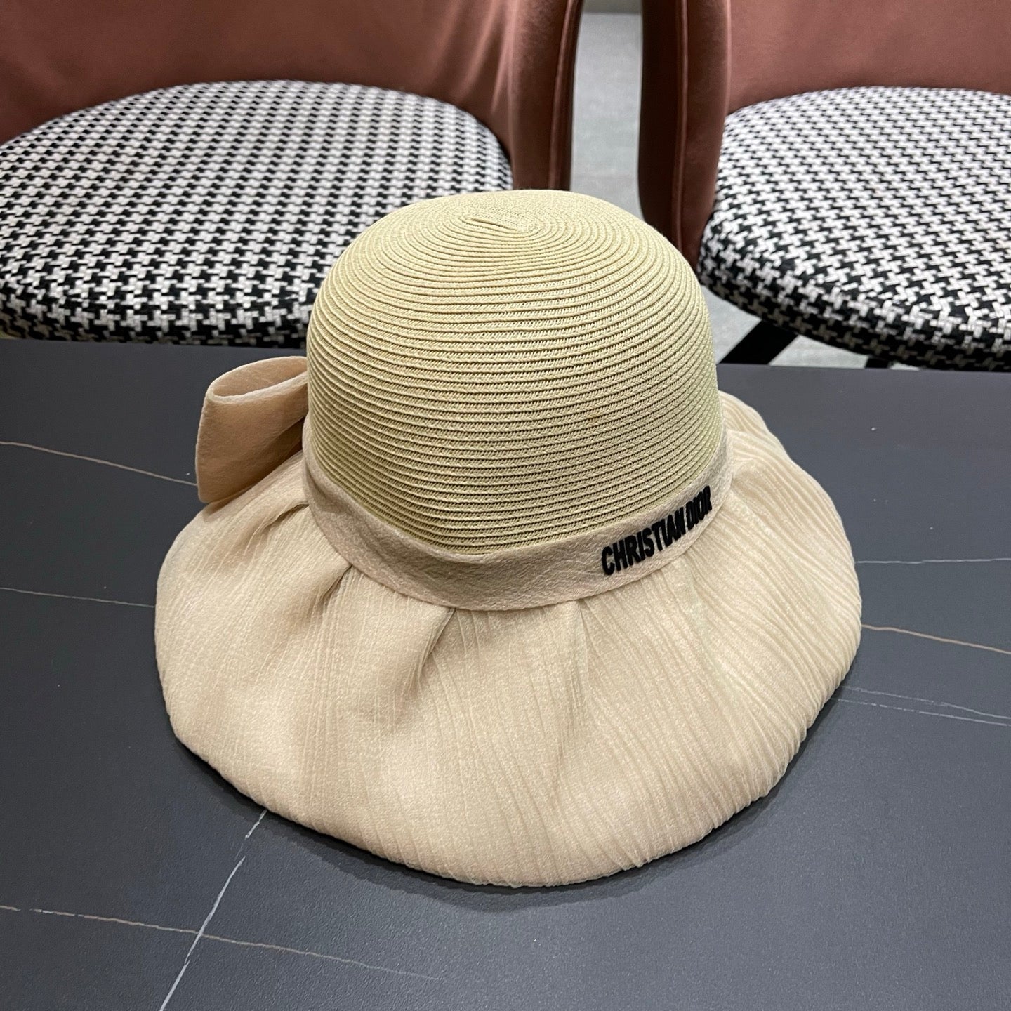 D-Cap