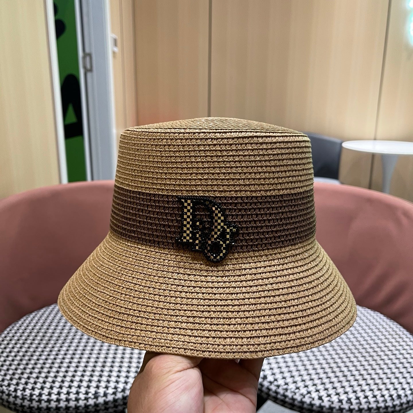 D-Cap
