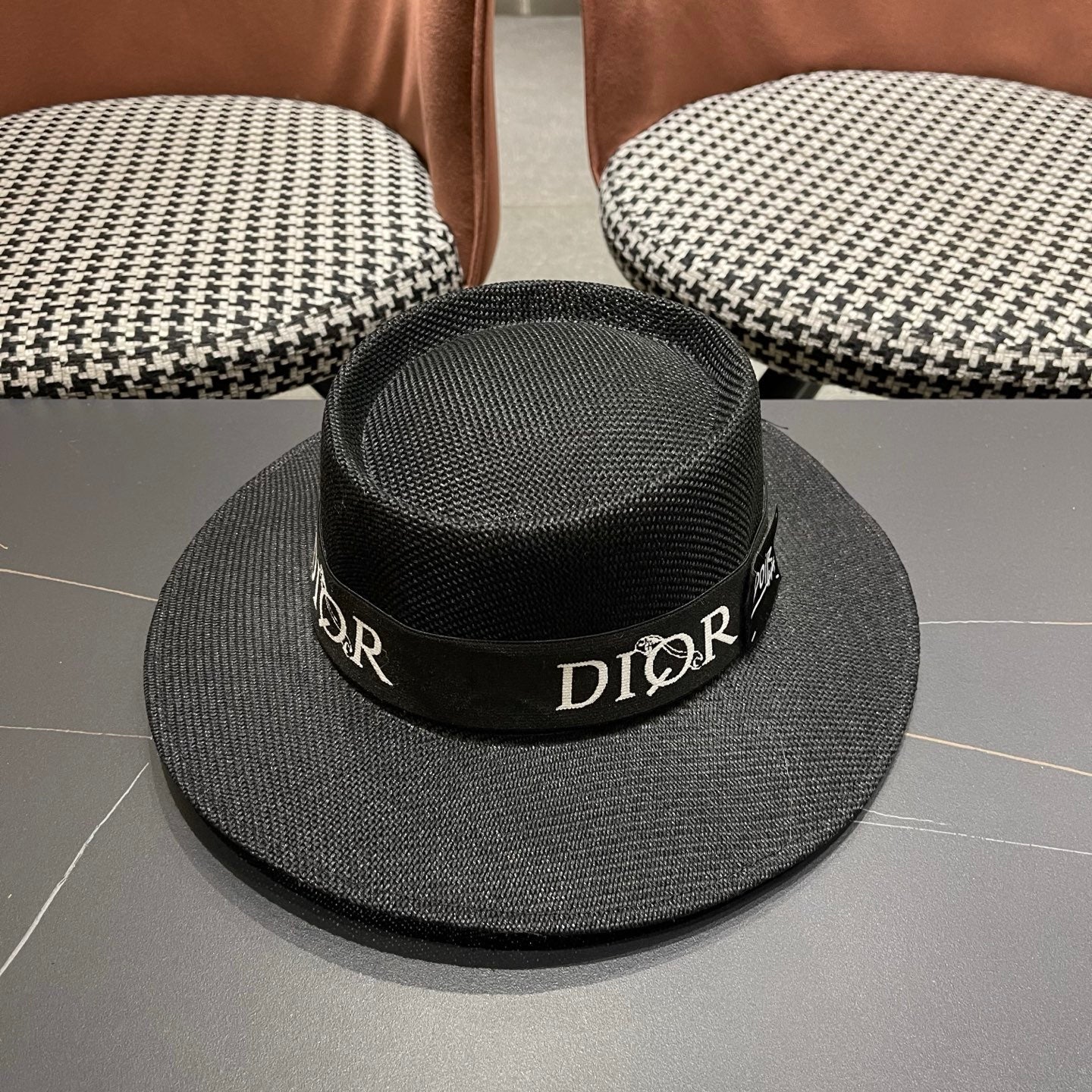 D-Cap