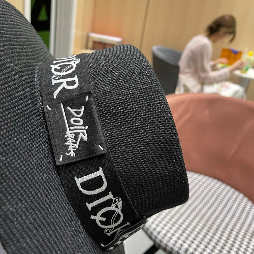 D-Cap