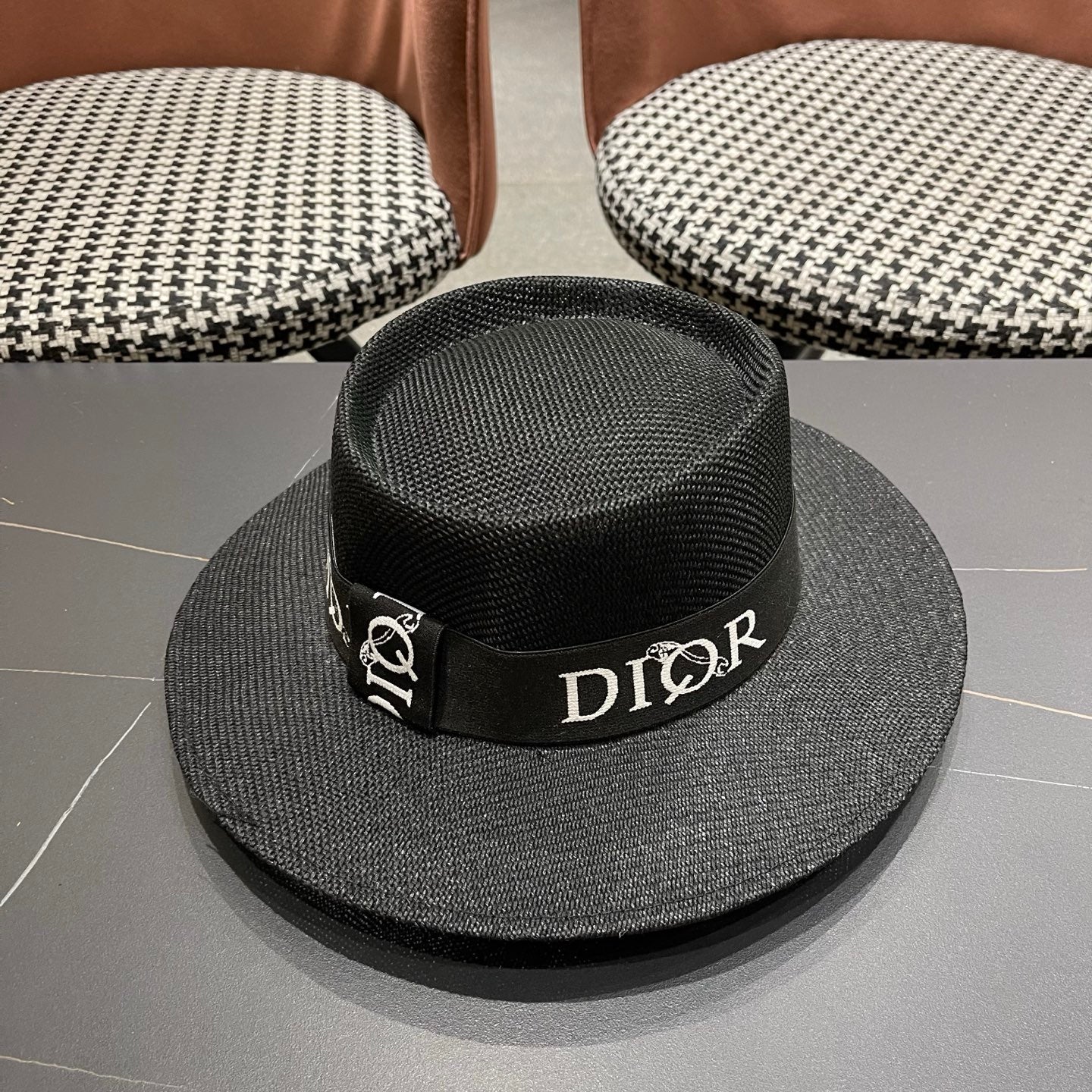 D-Cap