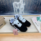 M-Sneakers