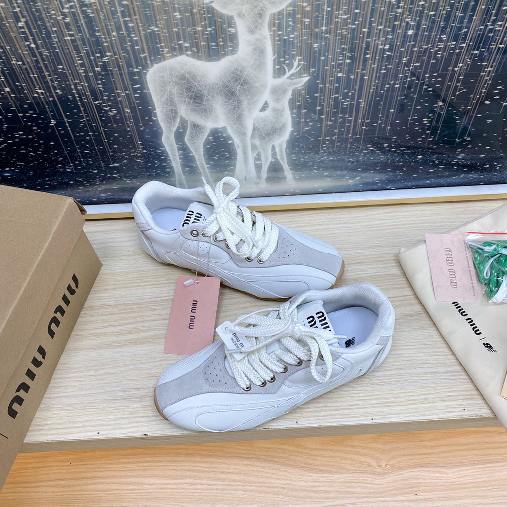 M-Sneakers