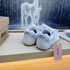 M-Sneakers