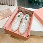 M-Sneakers