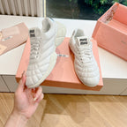 M-Sneakers