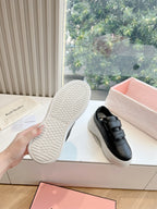 S-Sneakers