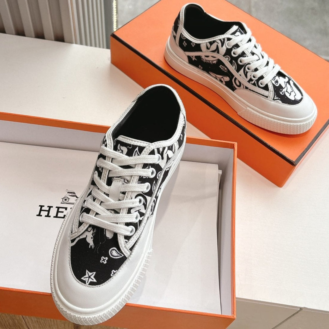 A-Sneakers