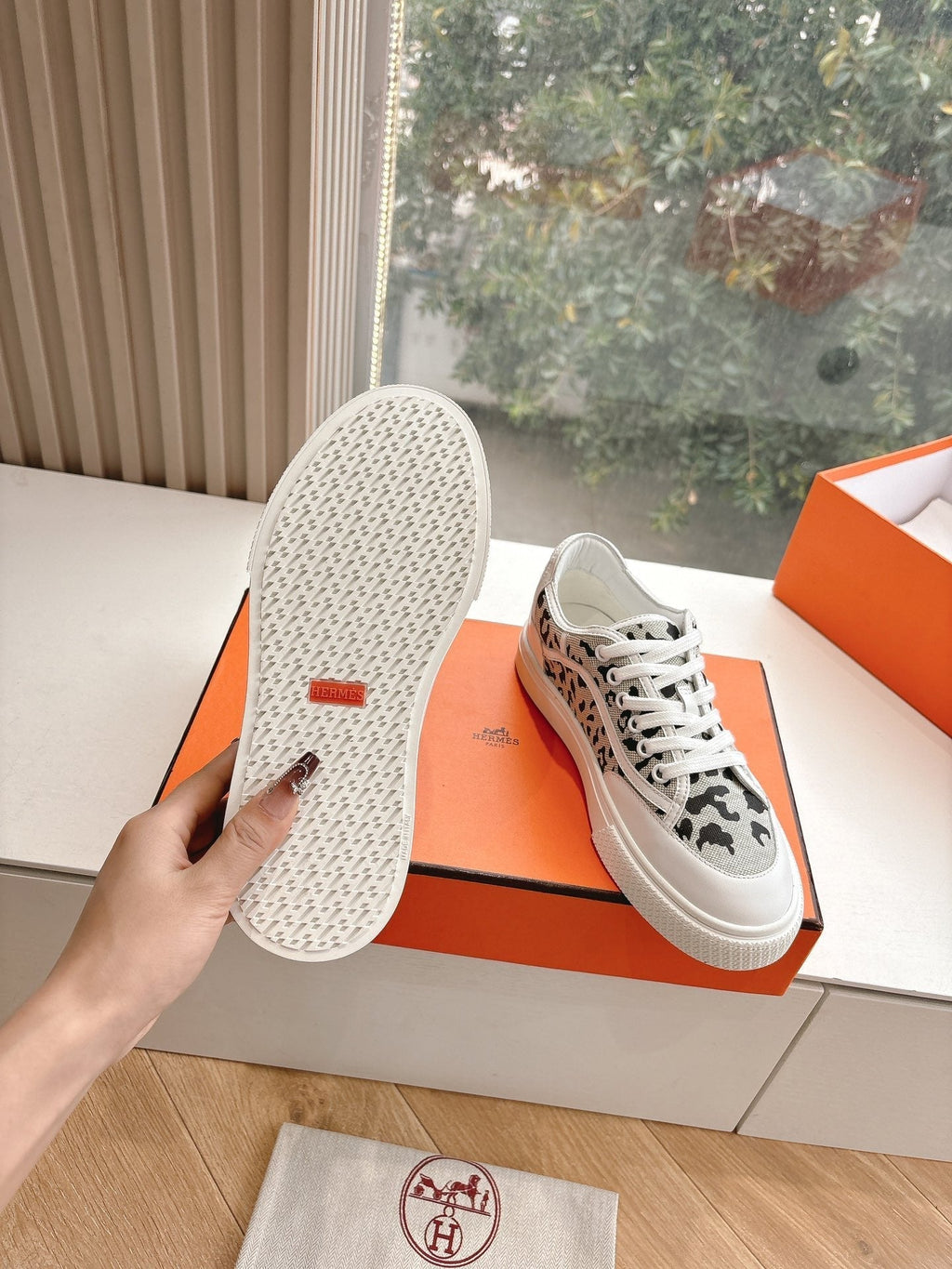 A-Sneakers