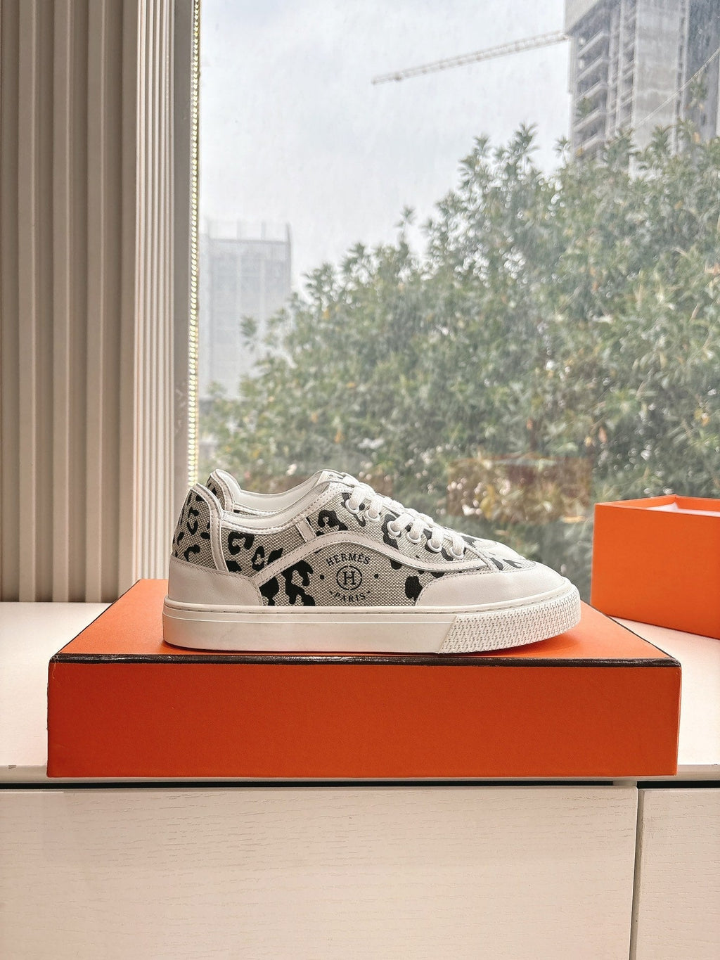 A-Sneakers