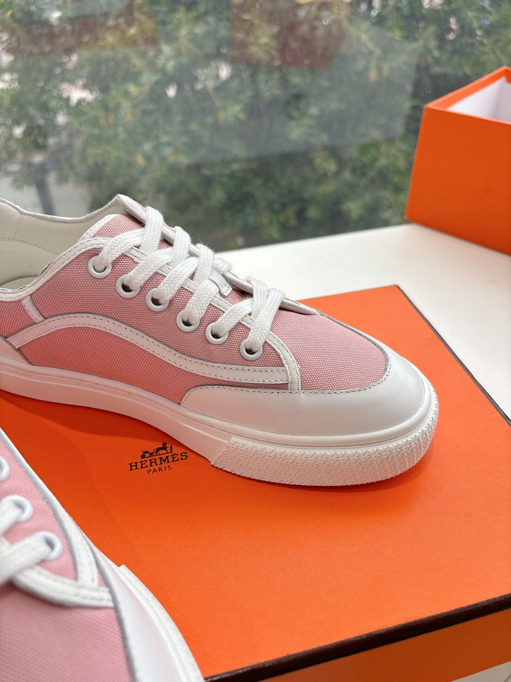 A-Sneakers