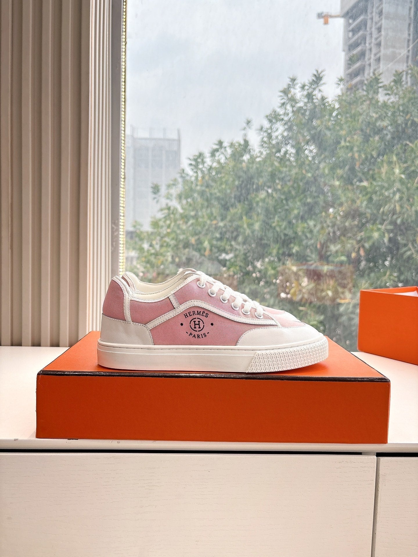 A-Sneakers