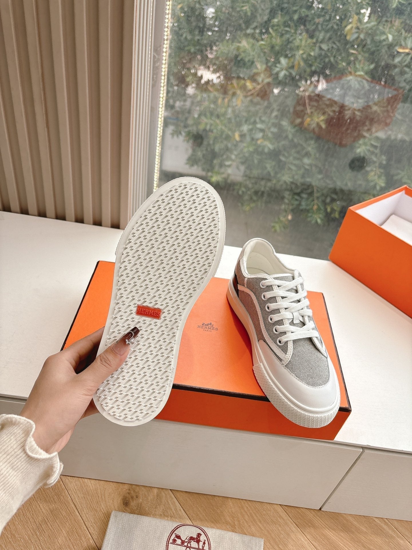 A-Sneakers