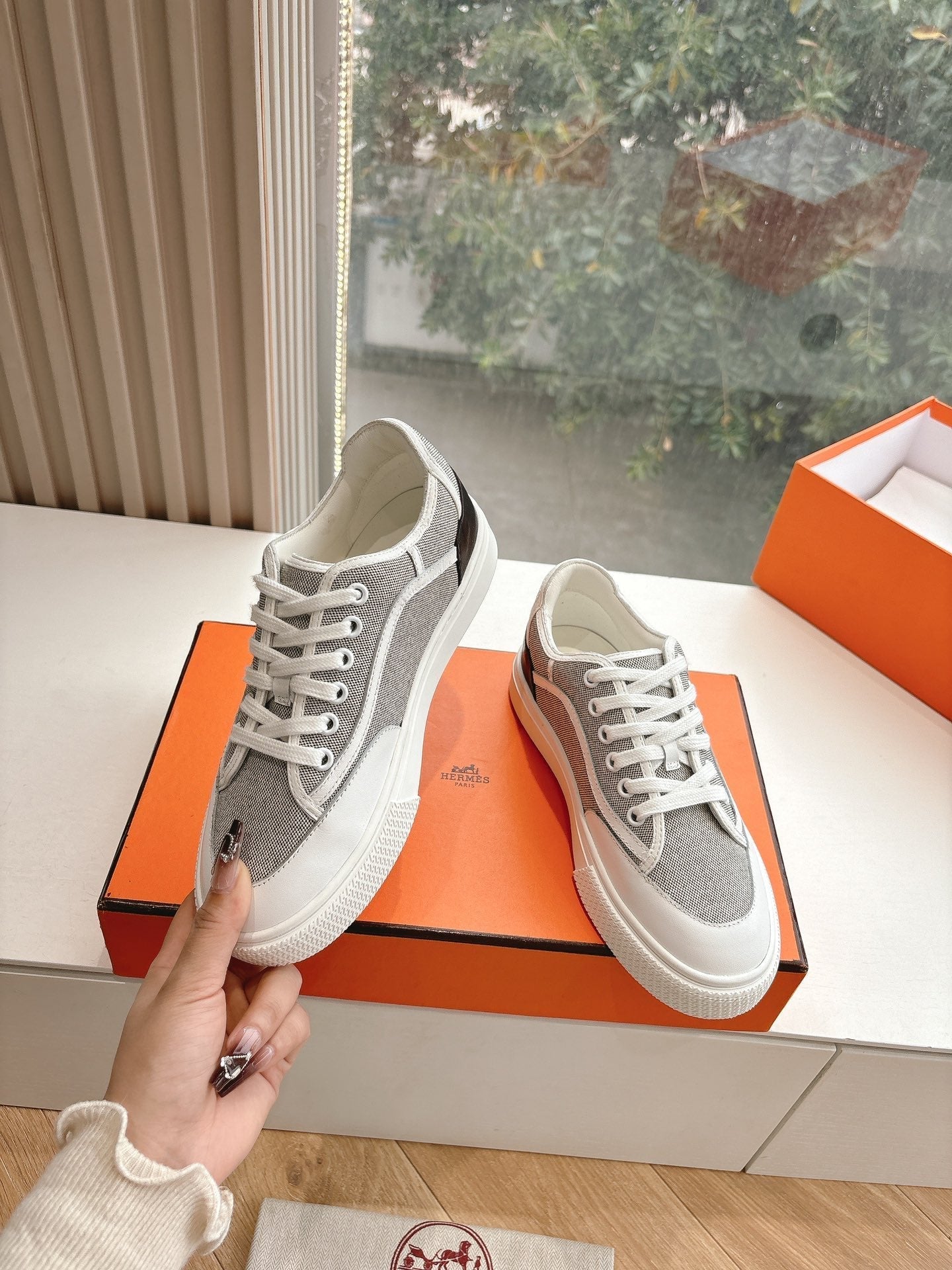 A-Sneakers