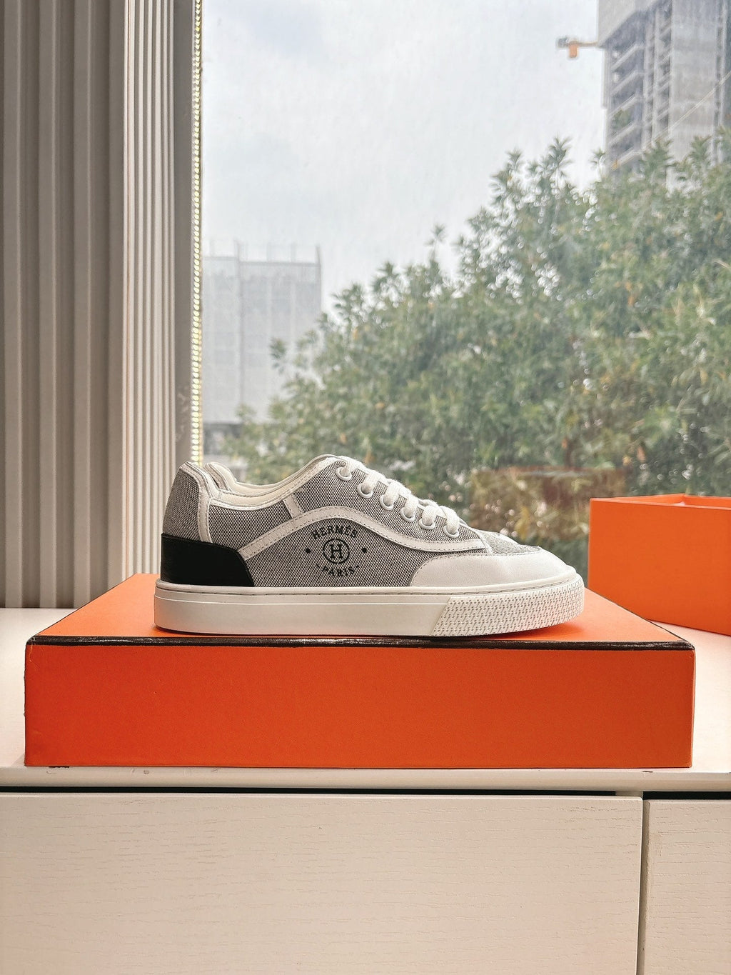 A-Sneakers