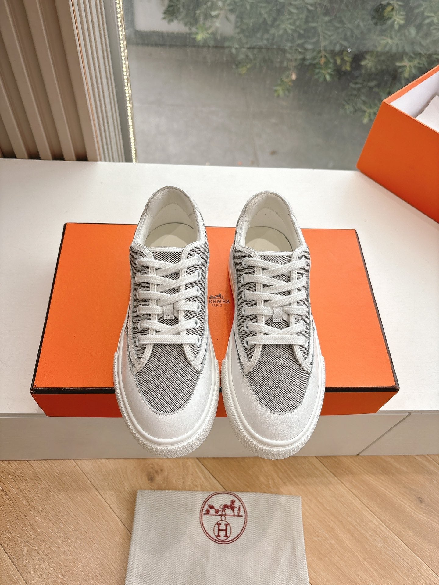 A-Sneakers