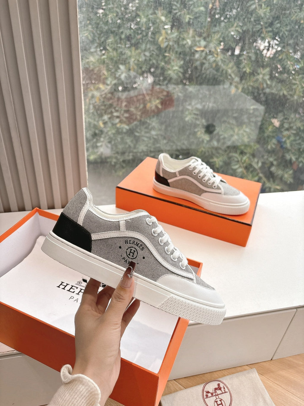 A-Sneakers