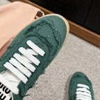 M-Sneakers