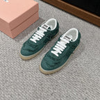 M-Sneakers